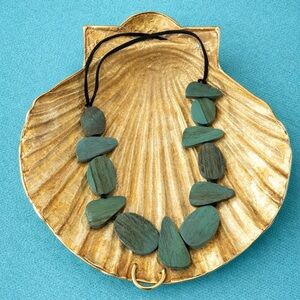 Modern chic statement necklace